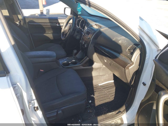 Aukcja sprzedaży 2011 Kia Sorento Lx, vin: 5XYKT4A10BG124992, numer aukcji: 44250485