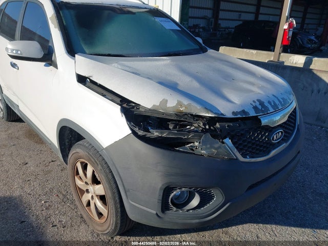 Aukcja sprzedaży 2011 Kia Sorento Lx, vin: 5XYKT4A10BG124992, numer aukcji: 44250485