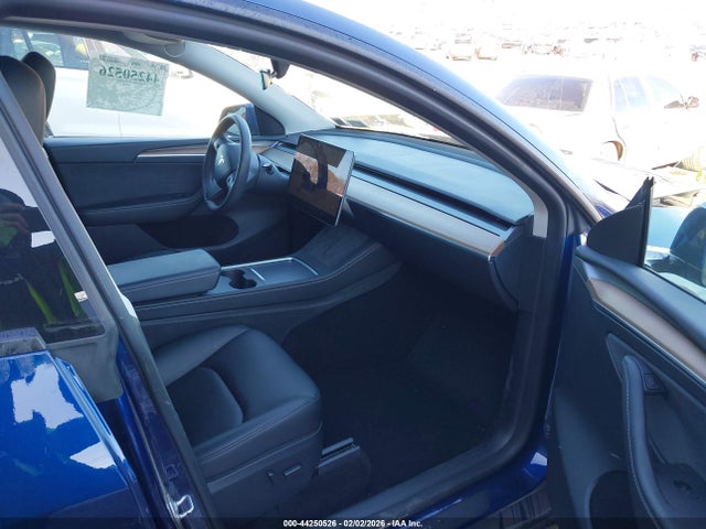 2024 TESLA MODEL Y 7SAYGDED4RF046479 Photo 4