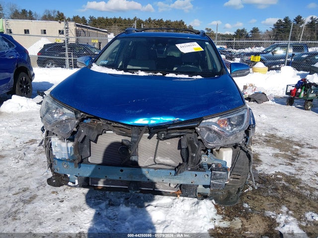 Toyota Rav4 Xle 2017 JTMRFREV2HJ716161 Image 6