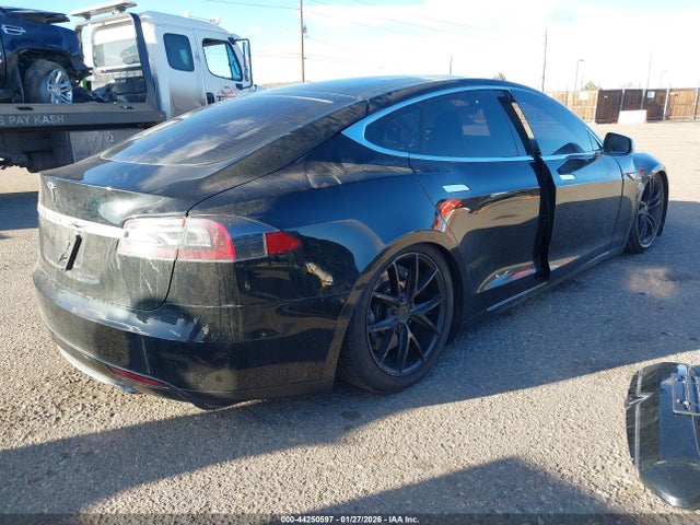 2013 TESLA MODEL S 5YJSA1CG2DFP06429 Photo 3