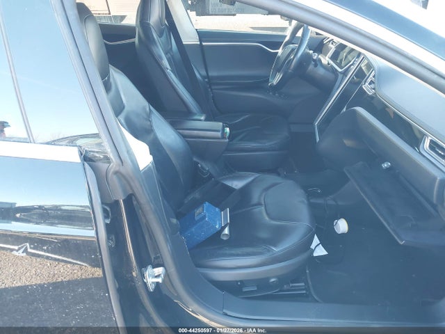 2013 TESLA MODEL S 5YJSA1CG2DFP06429 Photo 4