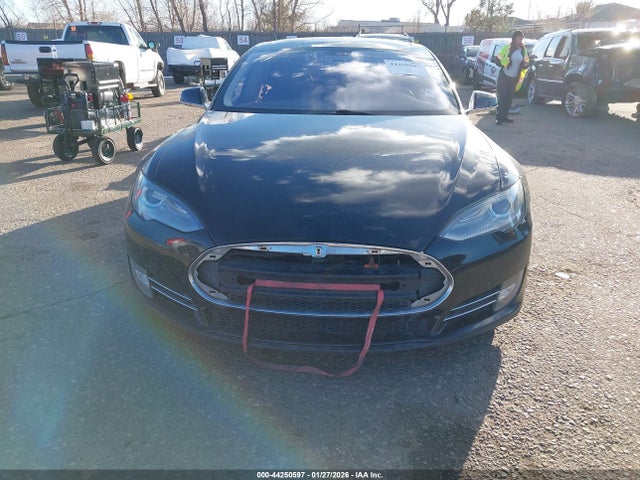 2013 TESLA MODEL S 5YJSA1CG2DFP06429 Photo 5