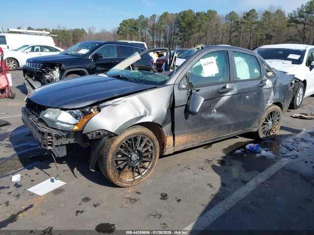 2010 FORD FOCUS 1FAHP3GN2AW132716 Photo 1