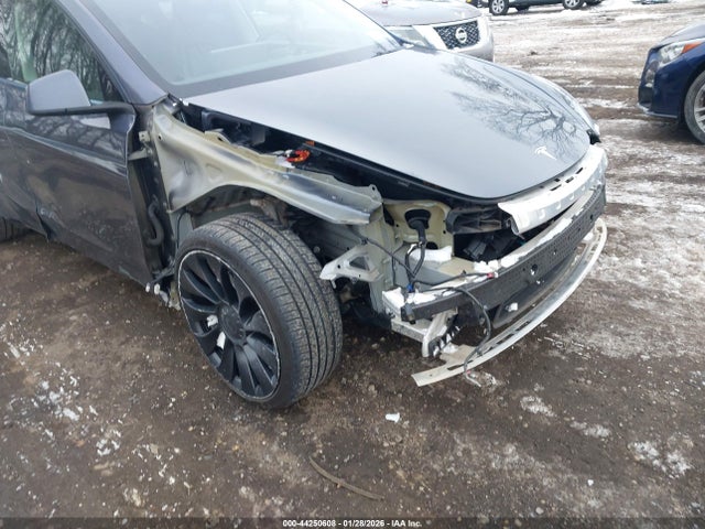2022 TESLA MODEL Y 7SAYGDEF5NF380614 Photo 5