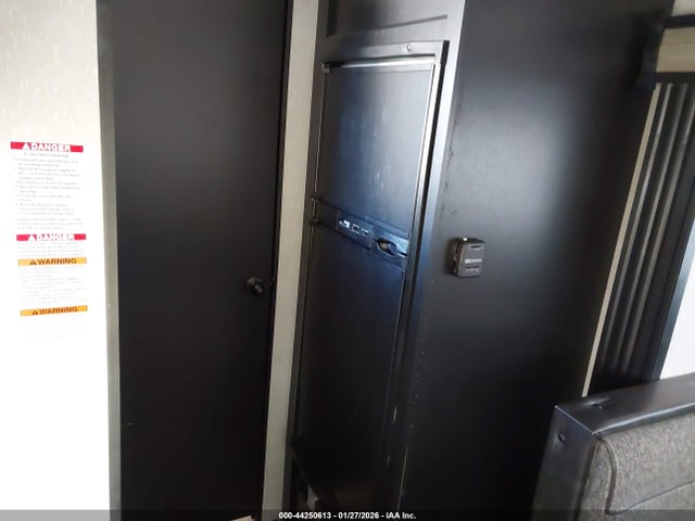 5ZTZCKFCZMY014887 Forest River Cktr17jg-d Tl