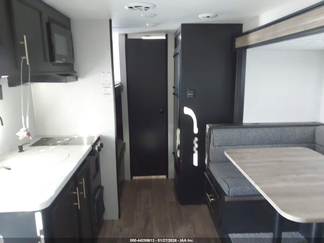 5ZTZCKFCZMY014887 Forest River Cktr17jg-d Tl