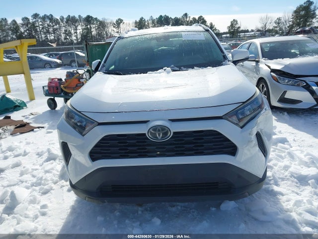 2T3K1RFV4KW006167 Toyota RAV4 LE