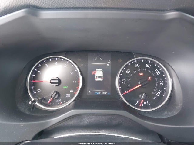 2T3K1RFV4KW006167 Toyota RAV4 LE