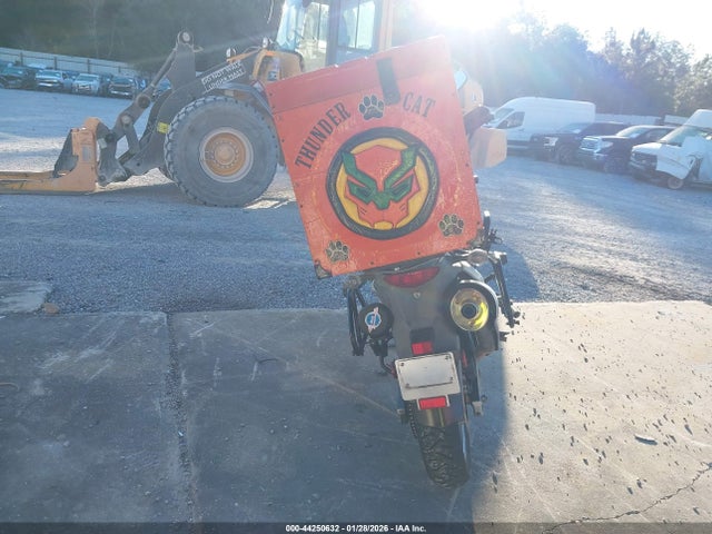 2011 SUZUKI DL650 JS1VP54B3B2100735 Photo 5