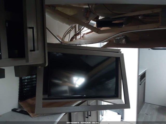 573TT2724T8840952 Grand Design Transcend