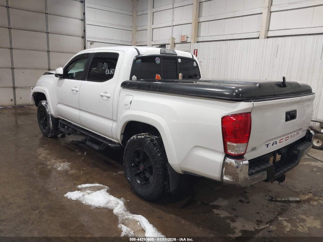 44250680 :رقم المزاد ، 5TFCZ5AN3GX031691 vin ، 2016 Toyota Tacoma Sr5 V6 مزاد بيع