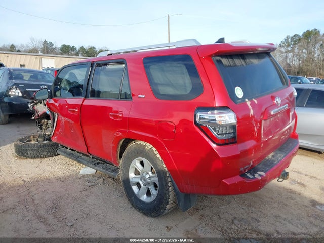 2018 TOYOTA 4RUNNER JTEBU5JR0J5568062 Photo 2