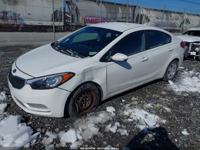 KNAFK4A68G5442744 KIA FORTE LX