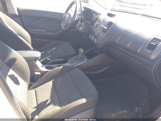 KNAFK4A68G5442744 KIA FORTE LX