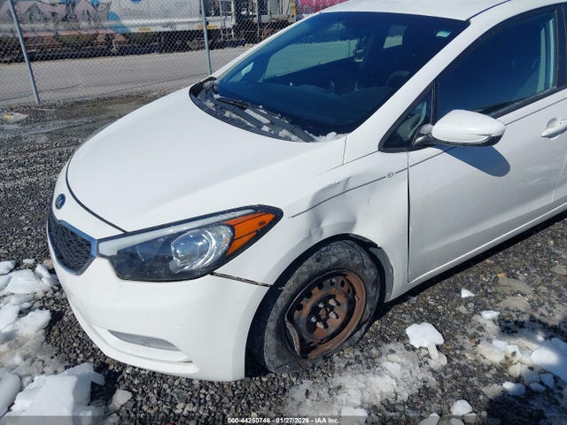 KNAFK4A68G5442744 KIA FORTE LX