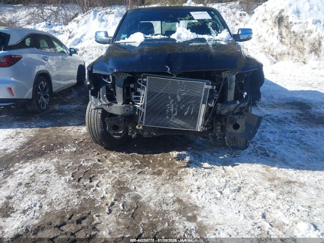 Продаж на аукціоні авто 2023 Ram 1500 Laramie  4x4 5'7 Box, vin: 1C6SRFJT1PN521694, номер лоту: 44250770