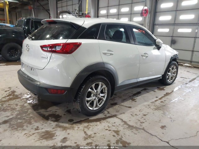 Mazda Cx-3 Sport 2017 JM1DKFB74H0150892 Image 4