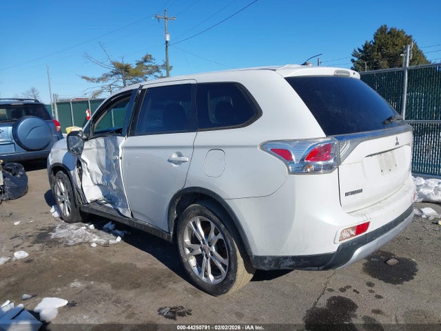 2015 MITSUBISHI OUTLANDER JA4AD3A32FZ012054 Photo 2
