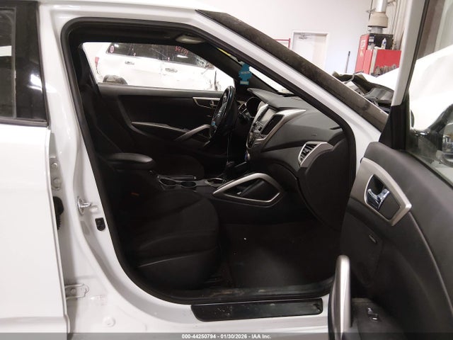 KMHTC6ADXHU324212 Hyundai Veloster Value Edition
