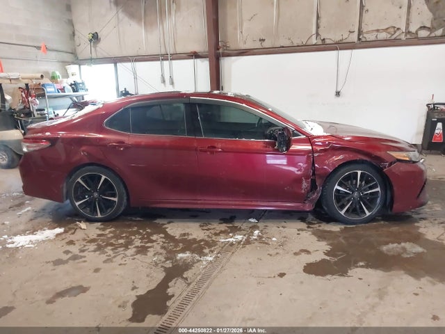4T1B61HK8JU510511 Toyota CAMRY XSE