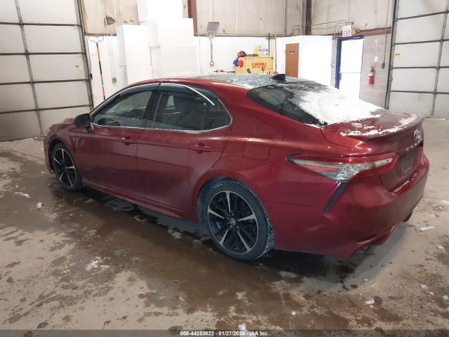 4T1B61HK8JU510511 Toyota CAMRY XSE