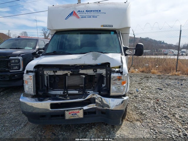 Ford E-350 Cutaway 2022 1FDWE3FN0NDC00033 Image 12