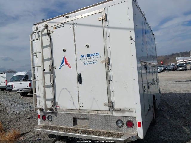 Ford E-350 Cutaway 2022 1FDWE3FN0NDC00033 Image 15