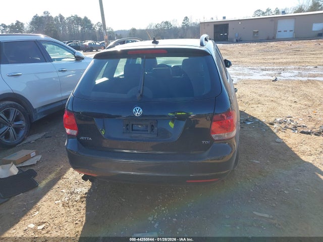 44250844 :رقم المزاد ، 3VWPL7AJ8EM618870 vin ، 2014 Volkswagen Jetta Sportwagen 2.0l Tdi مزاد بيع