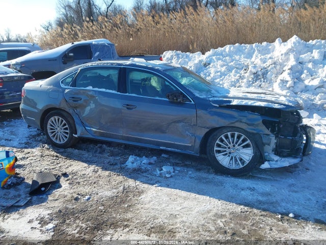 Продажа на аукционе авто 2017 Volkswagen Passat 1.8t Se, vin: 1VWBT7A34HC085725, номер лота: 44250872