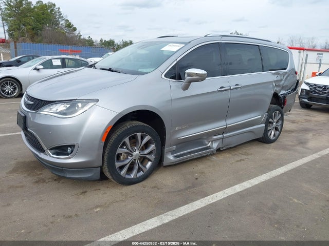 2018 CHRYSLER PACIFICA 2C4RC1GG8JR182884 Photo 1
