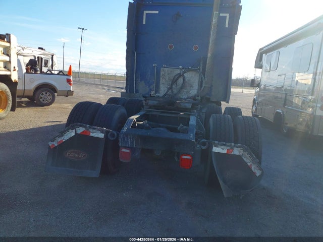 44250984 :رقم المزاد ، 1XPBDP9X3HD357911 vin ، 2017 Peterbilt 579 مزاد بيع