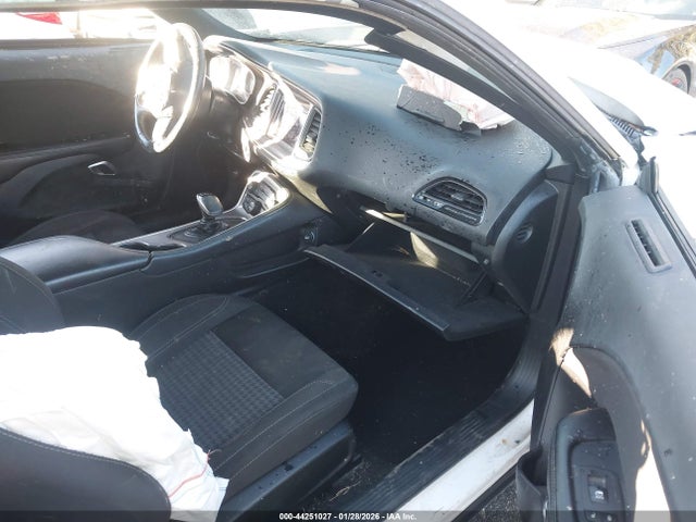 Продаж на аукціоні авто 2019 Dodge Challenger Sxt Awd, vin: 2C3CDZGGXKH759704, номер лоту: 44251027