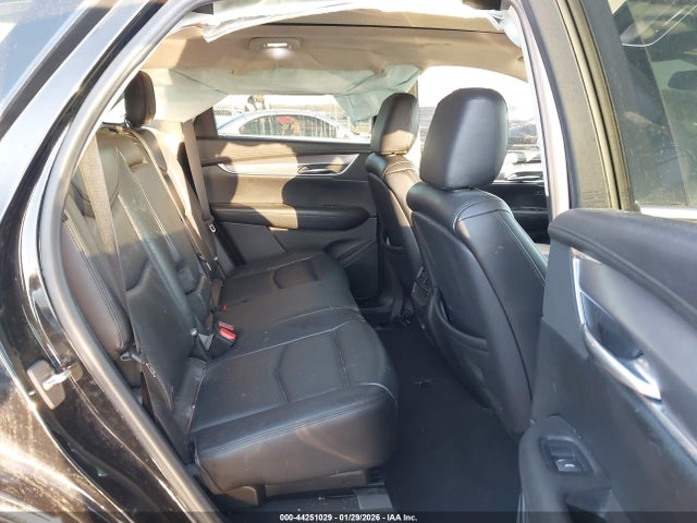 1GYKNCRS8KZ100811 Cadillac XT5 LUXURY