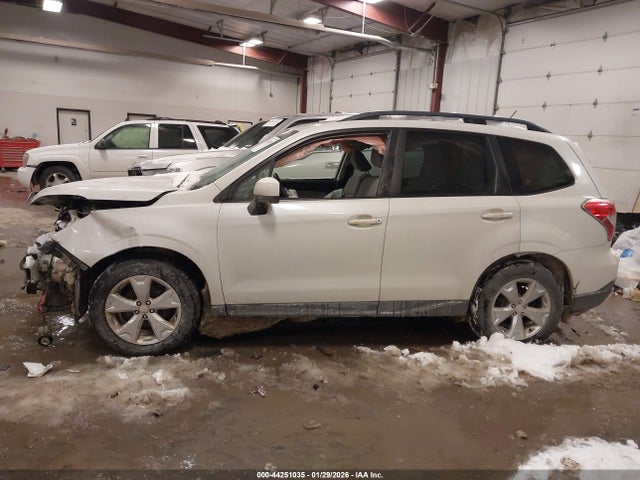 Продажа на аукционе авто 2015 Subaru Forester 2.5i Premium, vin: JF2SJADC5FH569132, номер лота: 44251035