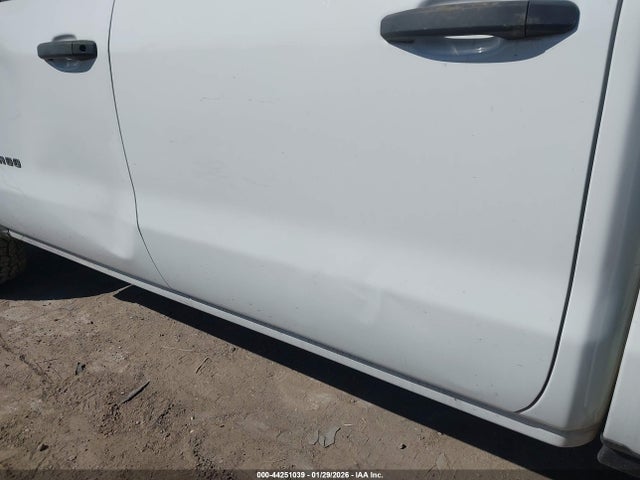 3GCPCNEC7JG115956 Chevrolet Silverado 1500 Wt