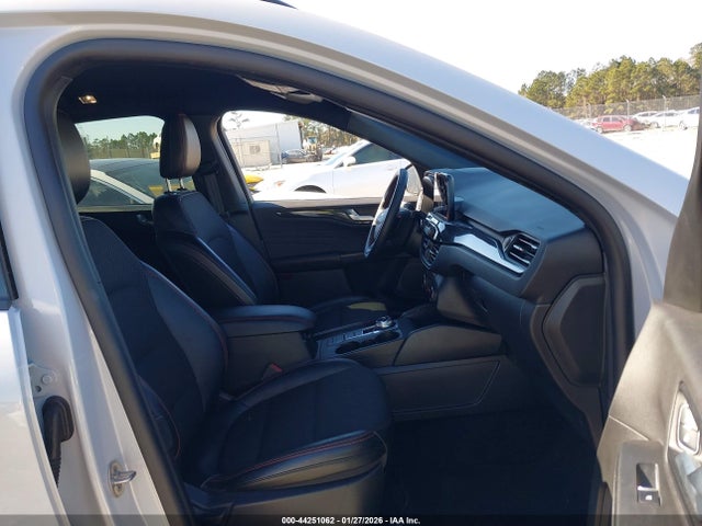 1FMCU9NA6SUB02224 Ford Escape St-line Select