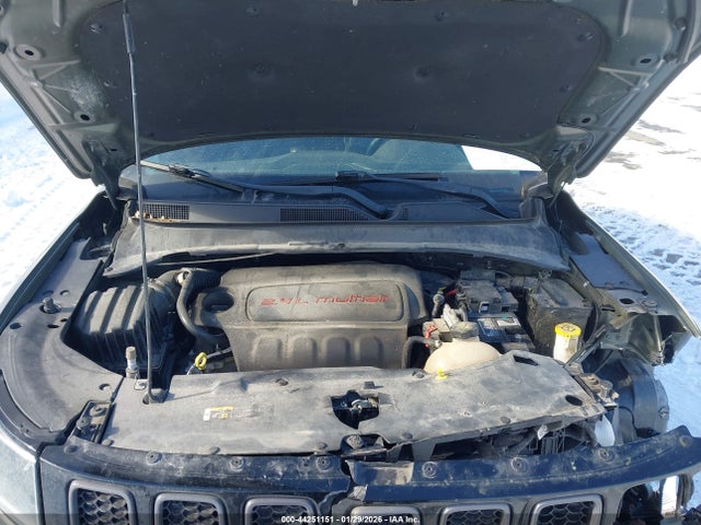 2018 JEEP COMPASS 3C4NJDDB1JT463694 Photo 9