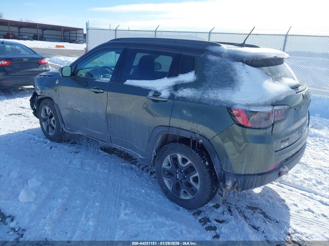 2018 JEEP COMPASS 3C4NJDDB1JT463694 Photo 2