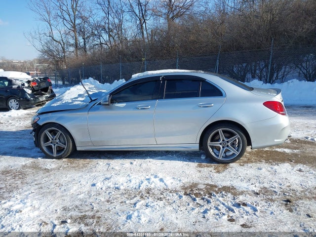 44251165 :رقم المزاد ، 55SWF4KBXJU276976 vin ، 2018 Mercedes-benz C 300 4matic مزاد بيع