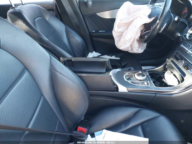 44251165 :رقم المزاد ، 55SWF4KBXJU276976 vin ، 2018 Mercedes-benz C 300 4matic مزاد بيع