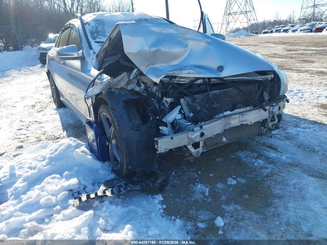 44251165 :رقم المزاد ، 55SWF4KBXJU276976 vin ، 2018 Mercedes-benz C 300 4matic مزاد بيع