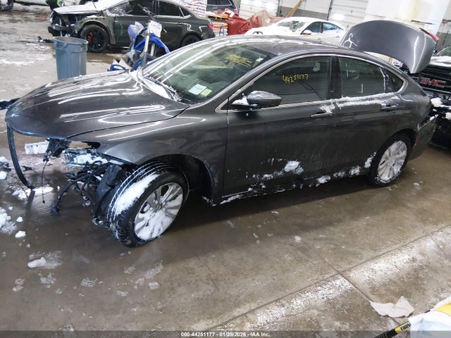 Продажа на аукционе авто 2015 Chrysler 200 Limited, vin: 1C3CCCAB8FN694538, номер лота: 44251177
