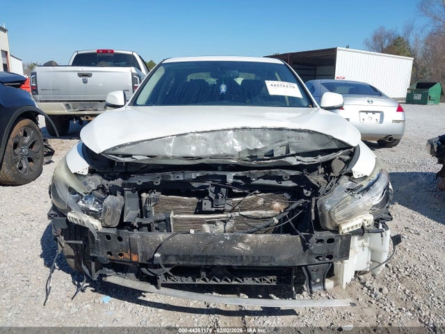 44251179 :رقم المزاد ، JN1EV7AP1JM365098 vin ، 2018 Infiniti Q50 3.0t Luxe مزاد بيع