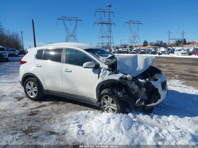 KNDPMCAC1H7033542 KIA Sportage Lx