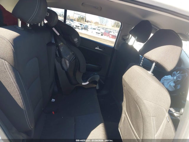 KNDPMCAC1H7033542 KIA Sportage Lx