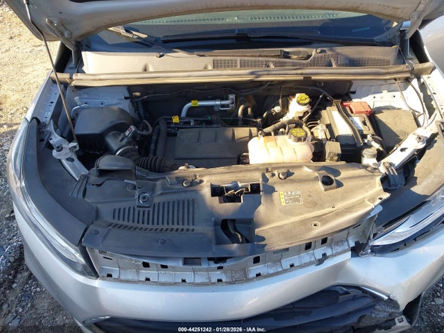 KL7CJLSB9MB304476 Chevrolet Trax Lt