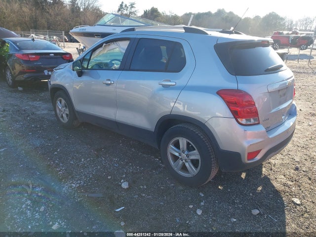 KL7CJLSB9MB304476 Chevrolet Trax Lt