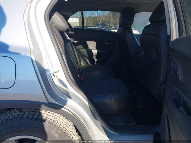 KL7CJLSB9MB304476 Chevrolet Trax Lt