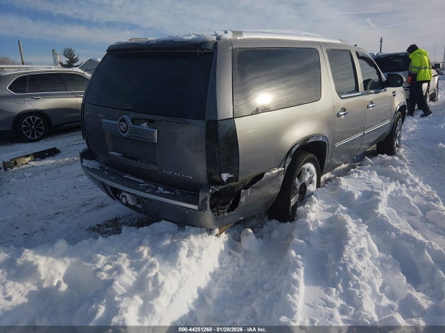 2008 CADILLAC ESCALADE ESV 1GYFK66878R172449 Photo 3